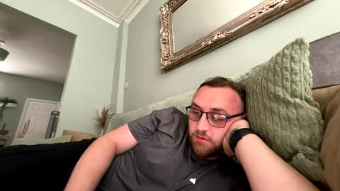 Snapshot of scousegay4 chatting on May 9, 2026, 6:24 pm StraightScouse online show from May 9, 2026, 6:24 pm