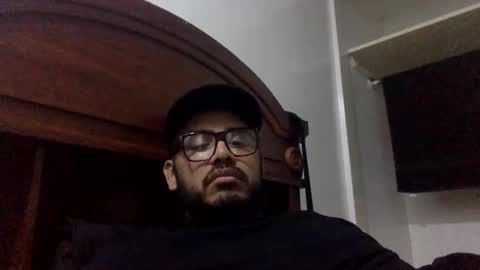 scrwedup_jux online show from May 11, 2026, 5:46 am