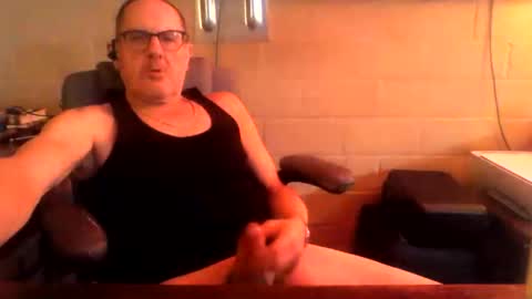 Snapshot of sdh69 chatting on April 4, 2026, 3:09 pm eating pussy sucking dick online show from April 4, 2026, 3:09 pm