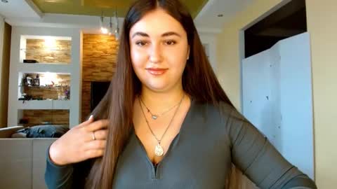 Elizabeth  online show from October 17, 2025, 8:06 am