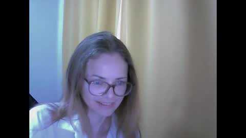 Snapshot of sea_dream chatting on September 15, 2025, 8:47 am SEA Dream online show from September 15, 2025, 8:47 am