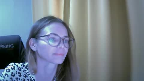 Snapshot of sea_dream chatting on October 1, 2025, 8:09 am SEA Dream online show from October 1, 2025, 8:09 am
