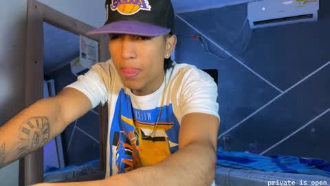 Snapshot of sean_scoth2 chatting on December 16, 2024, 4:16 pm Sean Scoth online show from December 16, 2024, 4:16 pm