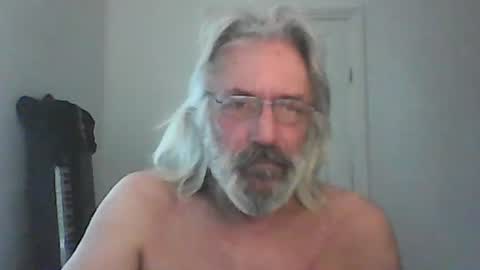 Snapshot of seantheflyer chatting on May 17, 2026, 1:07 pm seantheflyer online show from May 17, 2026, 1:07 pm