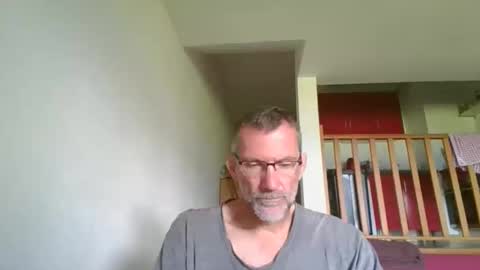 Snapshot of seb846894 chatting on May 20, 2026, 8:42 am seb846894 online show from May 20, 2026, 8:42 am