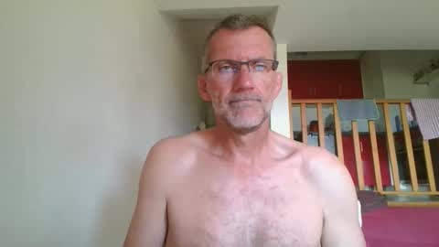Snapshot of seb846894 chatting on May 27, 2026, 3:31 pm seb846894 online show from May 27, 2026, 3:31 pm