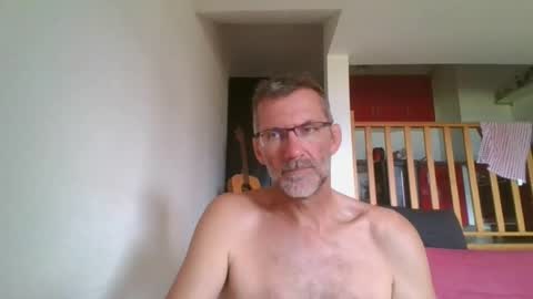 Snapshot of seb846894 chatting on July 16, 2026, 1:17 pm seb846894 online show from July 16, 2026, 1:17 pm