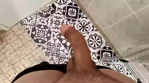 Snapshot of seb97400 chatting on February 1, 2026, 6:23 am seb97400 online show from February 1, 2026, 6:23 am