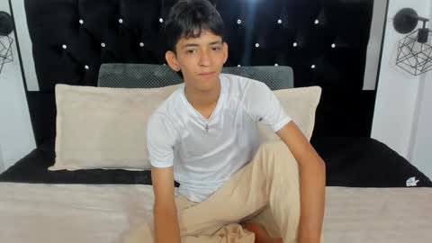 Sebastian Alvarez online show from October 15, 2025, 10:10 pm