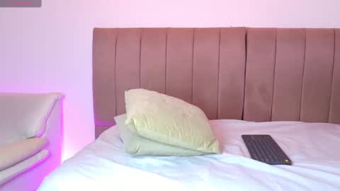 ely online show from September 11, 2025, 8:09 pm