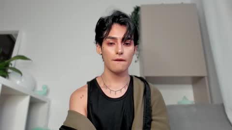 sebastian online show from February 14, 2025, 9:53 pm