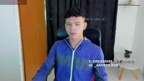 Snapshot of sebascuterouss chatting on April 21, 2026, 12:44 pm sebas 3 online show from April 21, 2026, 12:44 pm