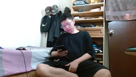 Snapshot of sebasslops chatting on February 3, 2025, 4:52 pm Sebas online show from February 3, 2025, 4:52 pm