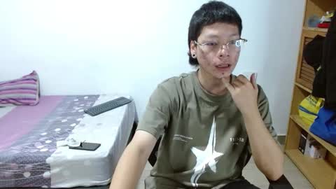 Snapshot of sebasslops chatting on March 15, 2026, 6:41 am Sebas online show from March 15, 2026, 6:41 am