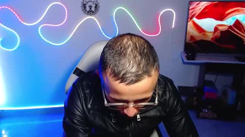 Sebastian online show from October 31, 2025, 11:39 pm