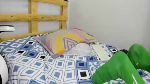 sebastian 0422 online show from January 19, 2025, 2:57 am