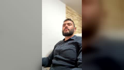 Snapshot of sebastian_ferreira chatting on December 15, 2025, 8:24 pm sebastian_ferreira online show from December 15, 2025, 8:24 pm