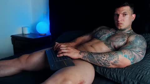 Snapshot of sebastian_muss chatting on May 6, 2026, 11:32 pm Sebastian online show from May 6, 2026, 11:32 pm