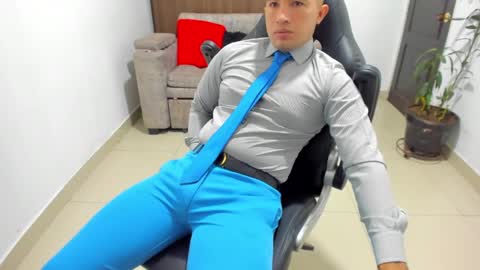 juan  sebastian online show from January 24, 2025, 12:10 pm