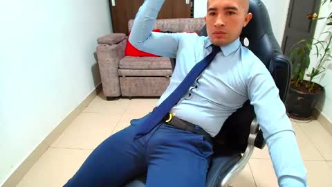 juan  sebastian online show from February 1, 2025, 3:18 pm