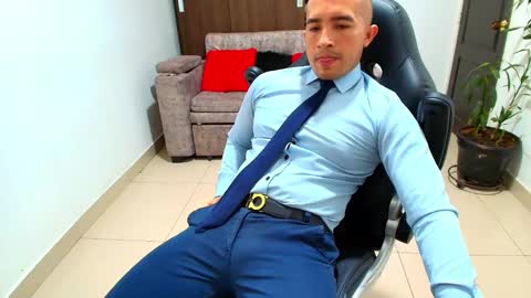 juan  sebastian online show from February 1, 2025, 6:19 pm