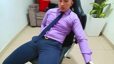 juan  sebastian online show from February 24, 2025, 7:41 pm