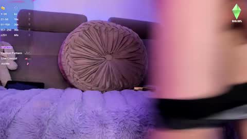     .  INDEPENDENT MODEL online show from March 18, 2026, 2:42 pm