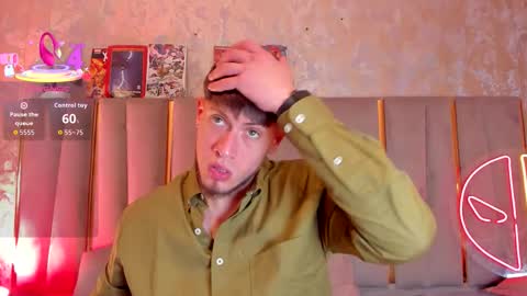 Snapshot of sebastianmaximoff chatting on September 20, 2025, 7:37 pm Sebastian online show from September 20, 2025, 7:37 pm