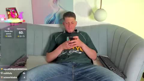 Snapshot of sebastianmaximoff chatting on September 30, 2025, 9:53 pm Sebastian online show from September 30, 2025, 9:53 pm