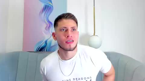 Snapshot of sebastianmaximoff chatting on October 18, 2025, 5:03 pm Sebastian online show from October 18, 2025, 5:03 pm