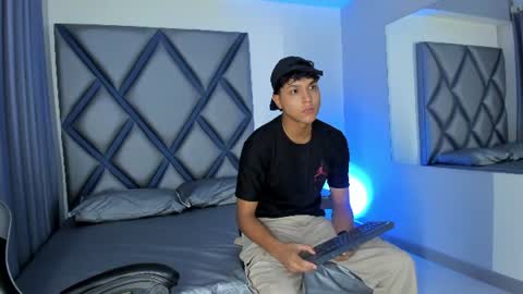 Snapshot of sebastiann_04 chatting on June 23, 2026, 9:13 pm sebastiann_04 online show from June 23, 2026, 9:13 pm
