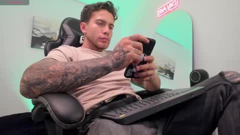 Lucian Sinclair online show from March 1, 2025, 1:00 am