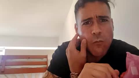 Sebastian Torres Lpez online show from March 1, 2026, 7:49 pm