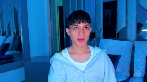 Sebastian online show from September 17, 2025, 4:14 am