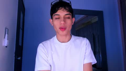 Sebastian online show from February 25, 2026, 8:29 pm