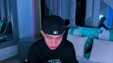 Sebastian online show from March 29, 2026, 8:31 pm