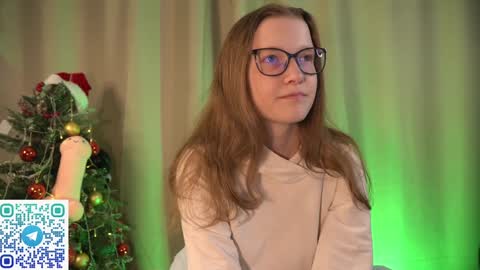 Snapshot of second_aid chatting on January 8, 2025, 2:03 am Brenda online show from January 8, 2025, 2:03 am