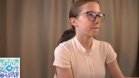 Snapshot of second_aid chatting on February 28, 2025, 2:09 am Brenda online show from February 28, 2025, 2:09 am