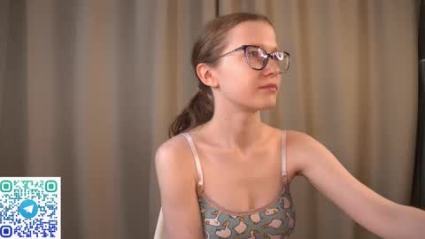 Snapshot of second_aid chatting on March 11, 2025, 2:10 am Brenda online show from March 11, 2025, 2:10 am