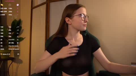 Snapshot of second_aid chatting on October 20, 2025, 4:18 pm Brenda online show from October 20, 2025, 4:18 pm