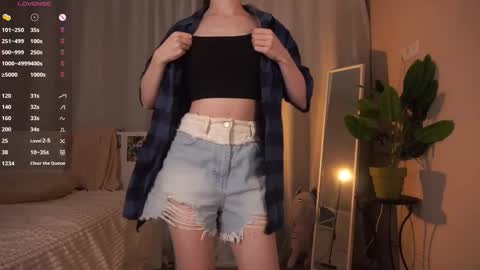 Snapshot of second_aid chatting on November 24, 2025, 4:18 pm Brenda online show from November 24, 2025, 4:18 pm