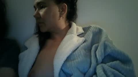 Snapshot of secret_couple2_0 chatting on December 13, 2024, 2:27 pm JuliettaRomeo online show from December 13, 2024, 2:27 pm