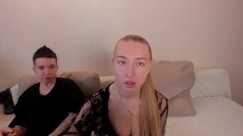 Amanda and  pair in a real life we love each other but can play with you online show from October 15, 2025, 8:36 am