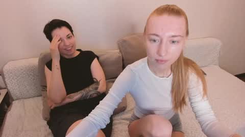 Snapshot of secret_dreams_ chatting on May 31, 2026, 6:20 pm Amanda and pair in a real life we love each other but can play with you online show from May 31, 2026, 6:20 pm