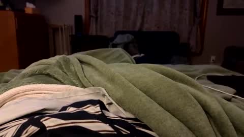 secretagent17 online show from April 14, 2026, 5:57 am