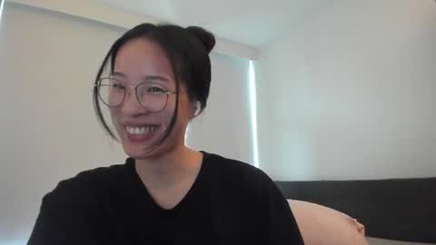Angela online show from July 27, 2026, 10:39 pm