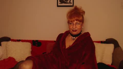 Snapshot of secretrosemary chatting on December 15, 2024, 7:21 pm SecretRosemary online show from December 15, 2024, 7:21 pm