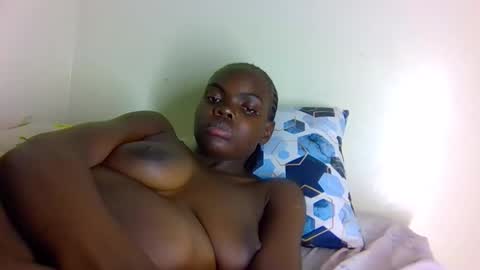 secretseductres online show from April 18, 2026, 7:18 pm
