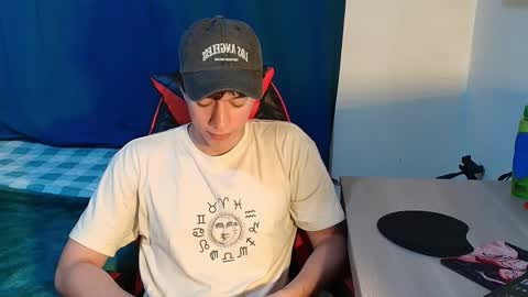 Snapshot of seder_4 chatting on January 8, 2026, 4:09 pm Sebas online show from January 8, 2026, 4:09 pm