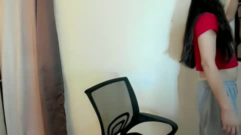 seducive_allea online show from April 19, 2026, 7:38 pm